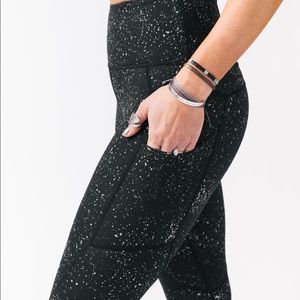 Zyia black reflective light n tight 7/8 legging